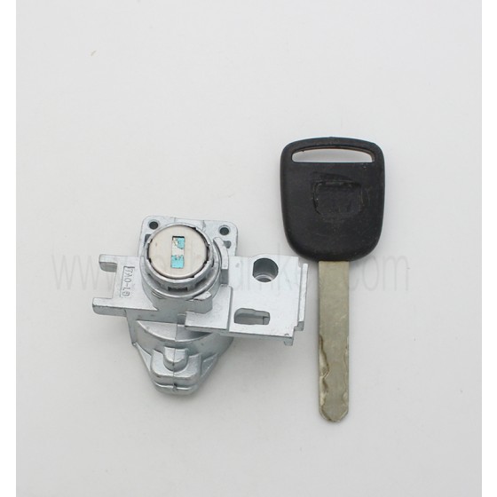 2008 Accord Honda Left door lock cylinder